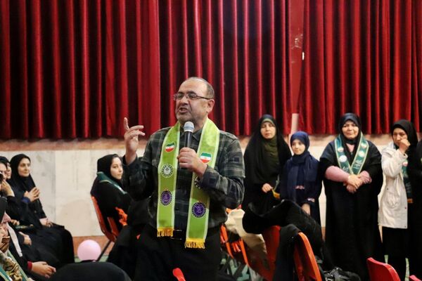 دومین روز اردوی آموزشی مربیان کاردان سازمان دانش‌آموزی آذربایجان شرقی