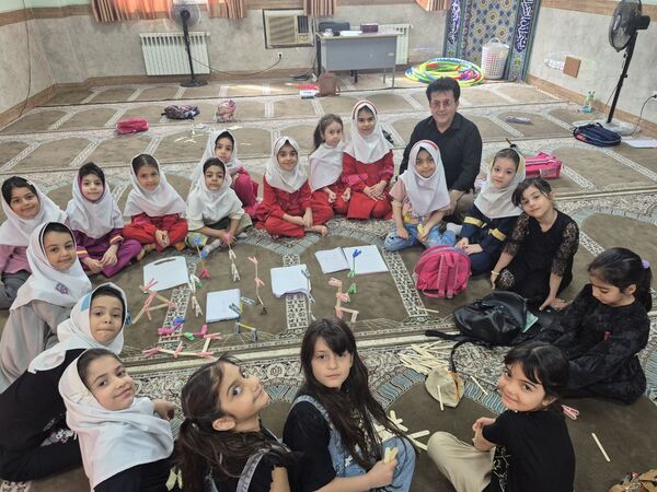 کلاس هوش و مهارت دانش آموزان و اولیای پایه اول در آمل