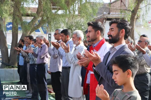 شکوه بندگی در عید قربان؛ فهرج یکپارچه غرق در نیایش شد