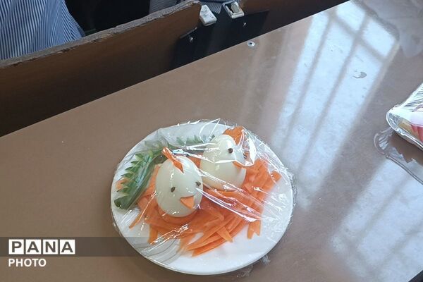 به وقت سلامتی؛ پیوند روز جهانی غذا و تخم‌مرغ در دبستان علامه طباطبایی (ره)
