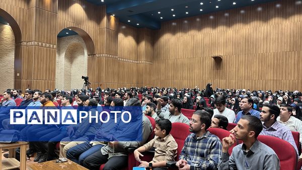 همایش نبرد رسانه‌ای در یزد