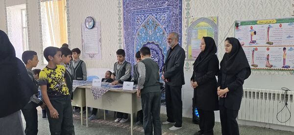برگزاری انتخابات شورای دانش‌آموزی در مدارس شهرستان بافق