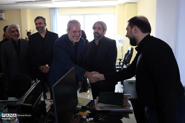 بازدید جمعی از مدیران و معاونان وزارت آموزش و پرورش از خبرگزاری پانا به مناسبت روز خبرنگار