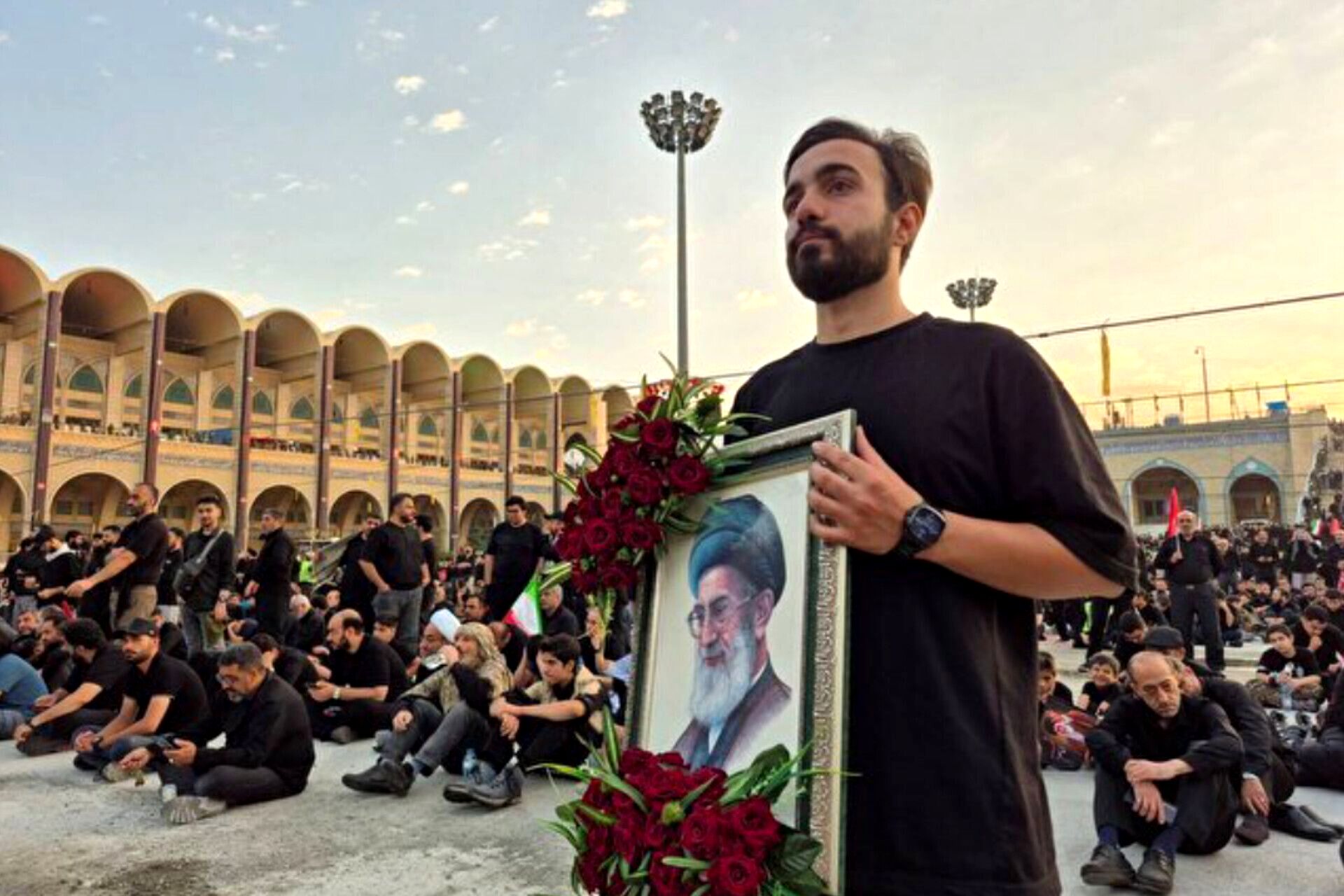 نسل نو آرمان‌های رهبر شهید را فریاد می‌زند
