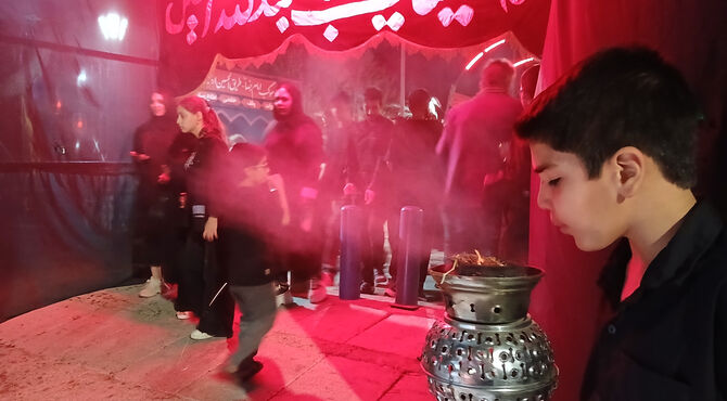 نقش‌آفرینی دانش‌آموزان در محرم آباده