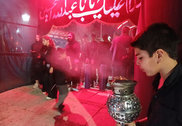 نقش‌آفرینی دانش‌آموزان در محرم آباده