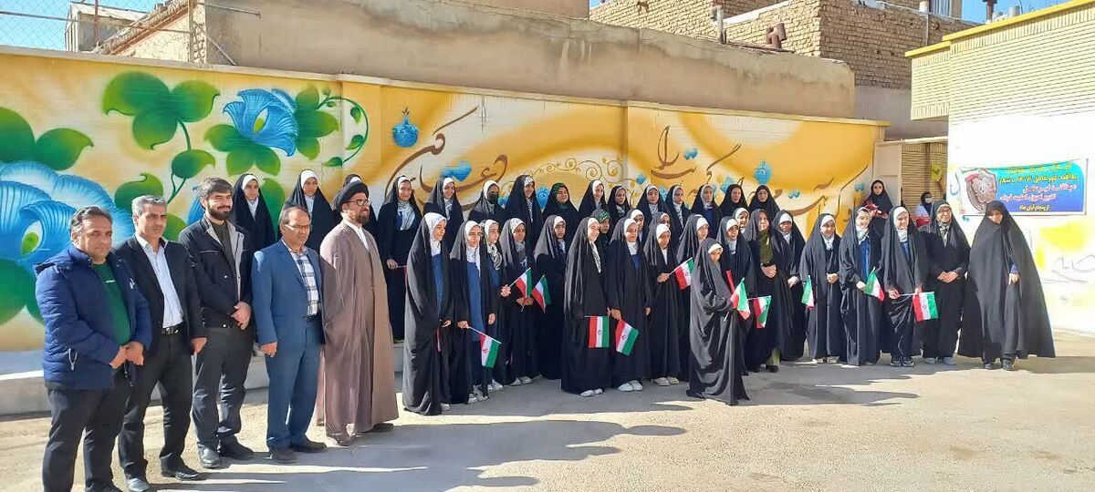 هدف نمایشگاه پدافند غیرعامل ارتقای انگیزه، هم‌افزایی و همکاری بین دانش‌آموزان است