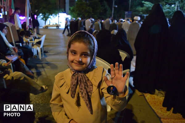 تقویمِ مقاومت در فارسان به نود و نهمین شب رسید