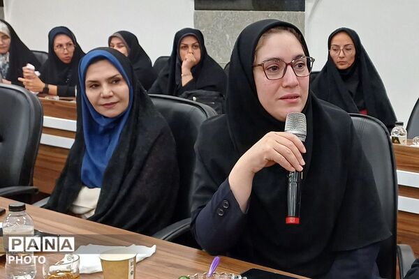 نشست مدیران مدارس ابتدایی شهر اندیشه با امام جمعه شهر اندیشه در آستانه بازگشایی مدارس