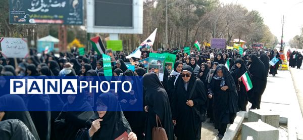 مردم شهرستان چناران با حضور گسترده در راهپیمایی روز قدس