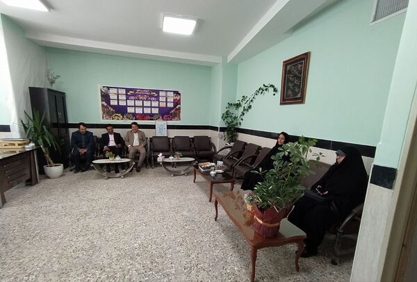 تقدیر از دبیران آموزشگاه نمونه دولتی فدک فاروج در هفته معلم