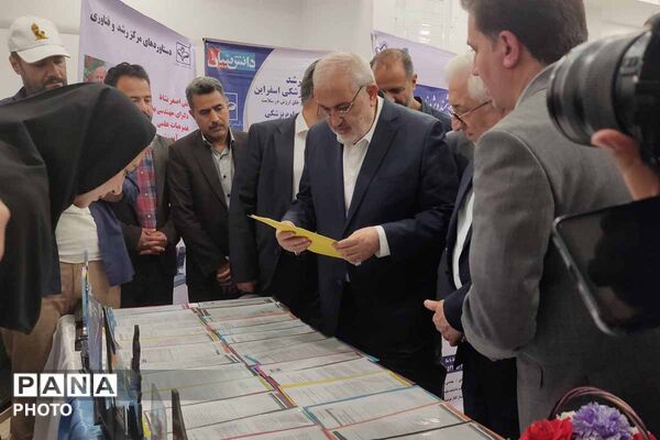 افتتاح نیروگاه خورشیدی ۷۲ مگاواتی قاسم خان اسفراین با حضور وزیر نیرو