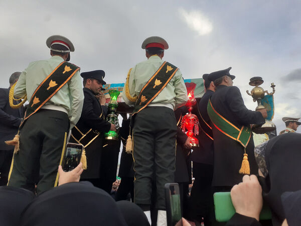 مراسم تشییع و خاکسپاری دو شهید گمنام دوران دفاع مقدس در قم