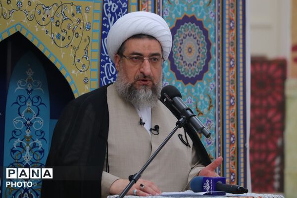 برگزاری محفل انس با قرآن و زنگ نماز در تبریز
