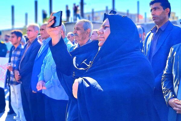 حضور پرشور دانش‌آموزان و فرهنگیان در راهپیمایی روز دانش‌ آموز در باشت 