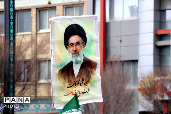 نسل جدید، پای آرمان‌های انقلاب 
