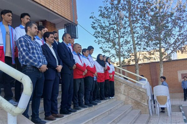 مراسم پدافند غیرعامل در دبیرستان بشارت بهارستان‌دو 