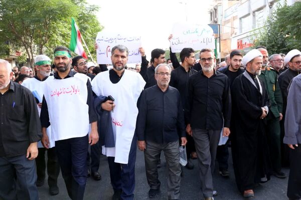 اعلام انزجار مردم قم از یاوه گویی‌های استکبار جهانی با راهپیمایی «عهد خون»