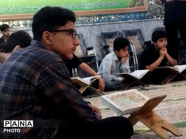 مسابقات قرآنی نوجوانان به همت بسیج دانش‌آموزی مسجد فدایان شاهزاده قاسم 