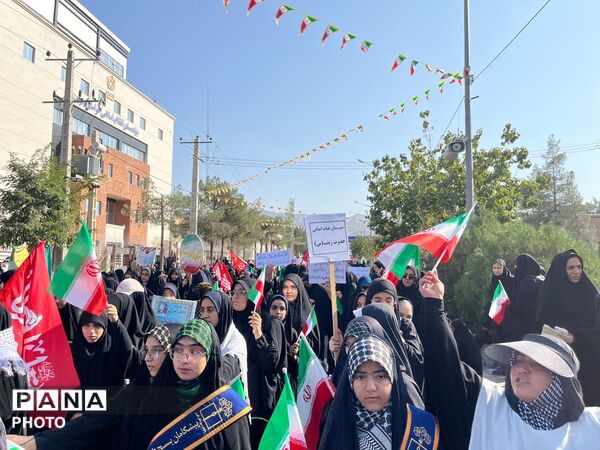 حضور پرشور دهه نودی ها در رزمایش جانفدایان شهرستان بیرجند