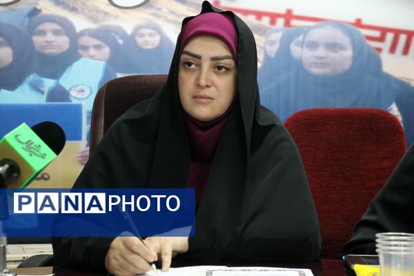 تقدیر از طلایه‌داران آگاهی در مازندران 