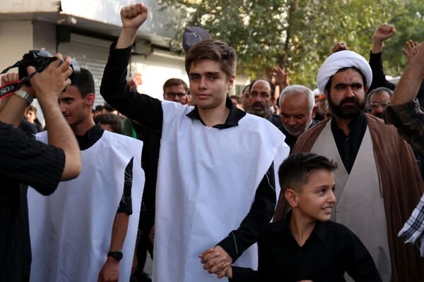 اعلام انزجار مردم قم از یاوه گویی‌های استکبار جهانی با راهپیمایی «عهد خون»
