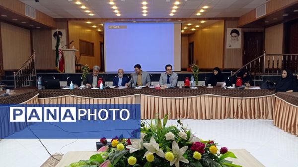 جلسه هم‌اندیشی معاونان و مربیان در خلیل آباد