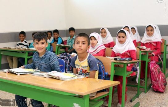 «مدرسه‌سازی با مشارکت فرهنگیان» در لرستان آغاز شد