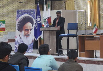 دوره مقدماتی خبرنگاری پسران