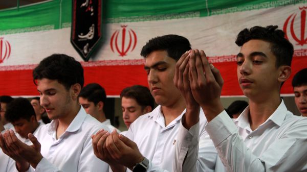 آیین مِهر با مُهر با بازگشایی مدارس در بهارستان‌2