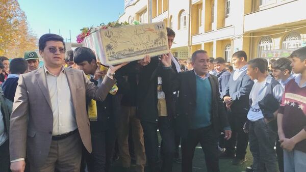 تشییع پیکر شهید گمنام در دبیرستان پویا یاسوج