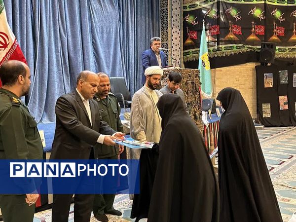 اجتماع پرشور مردم و بسیجیان مومن صفادشت در نماز جمعه 