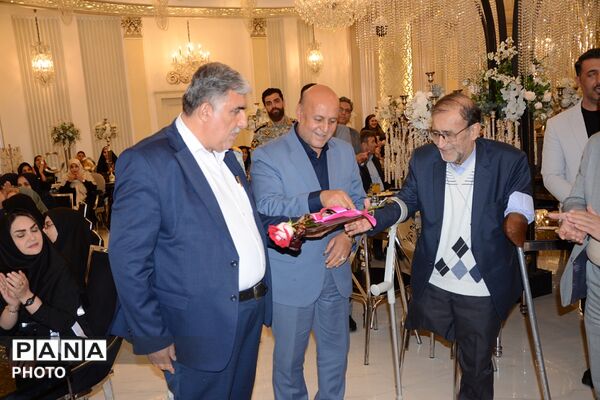 مراسم بزرگداشت و تکریم مقام و منزلت معلمان چهاردانگه