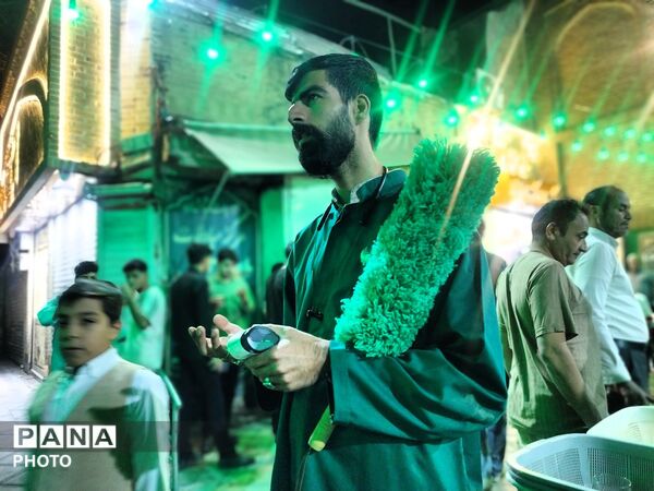 میزبانی در مسیر اجتماعات؛ فعالیت چایخانه حضرت زهرا (س)
