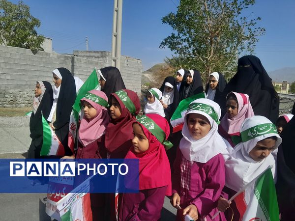 مردم بشاگرد پا به پای انقلاب