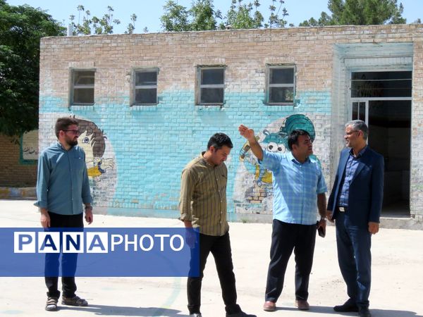 بازدید مسئولان اداره آموزش و پرورش خلیل‌آباد از پروژه‌های مهر 