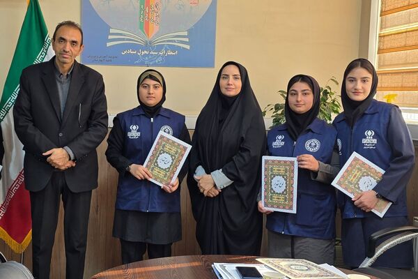 تقدیر از دانش آموز خبرنگاران فعال پانا بهارستان دو