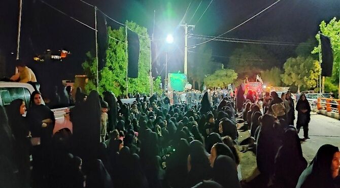 هیئت عزاداری آقا ابا عبدالحسین در  شب عاشورا حسینی شهربار