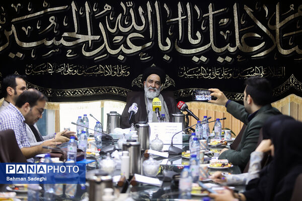 نشست خبری رئیس شورای هماهنگی تبلیغات اسلامی استان تهران