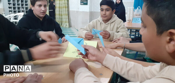 نوجوانان مبارز آشخانه روزی رنگین با طعم یادگیری و هیجان