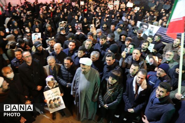 بیعت فرهنگیان اردبیلی با رهبر معظم انقلاب حضرت  آیت الله سید مجتبی خامنه‌ای
