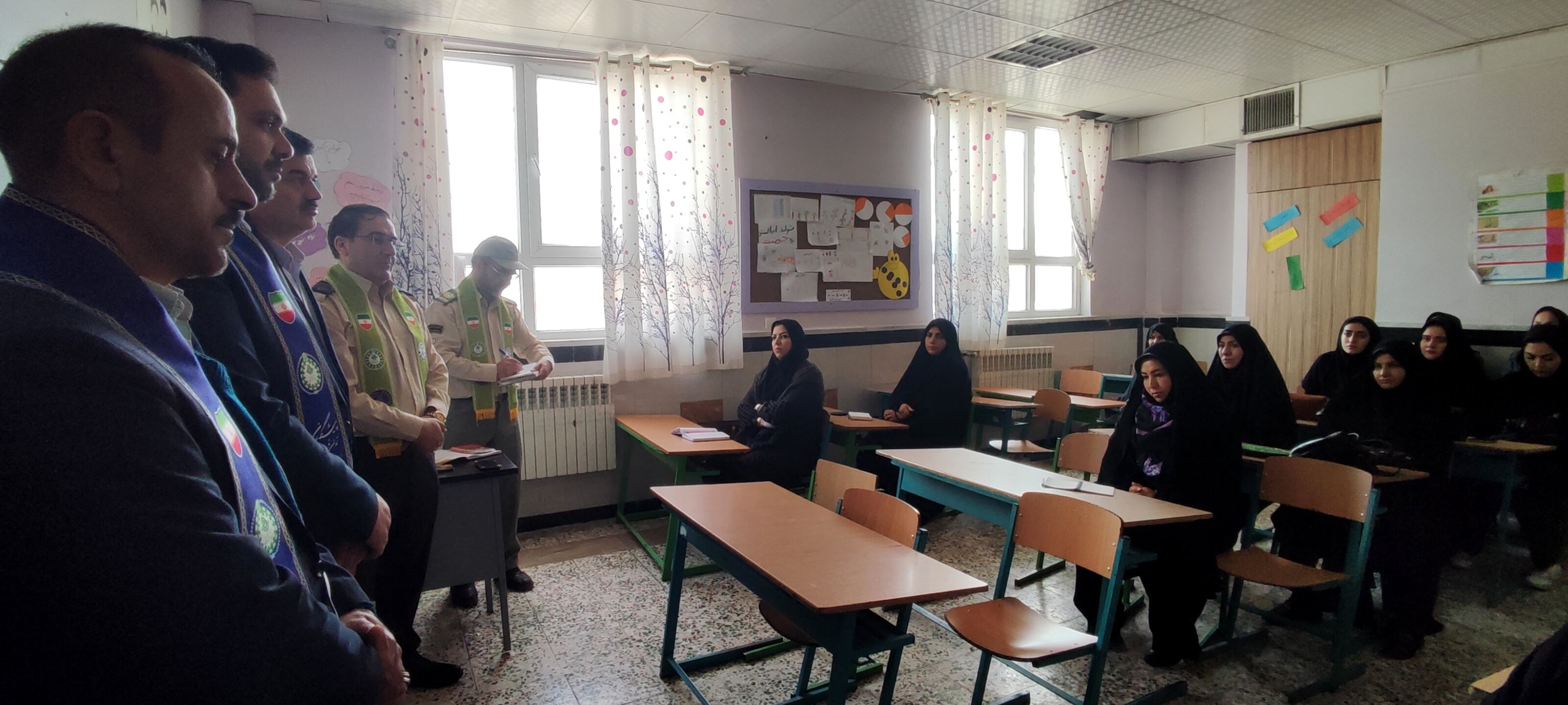 بازدید مدیر سازمان دانش‌آموزی خراسان شمالی از کلاس‌های ضمن خدمت سازمان‌دانش‌آموزی