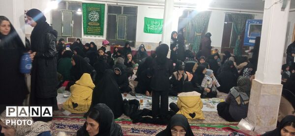 شب زنده داری بانوان روستای جیز آباد در شب های قدر