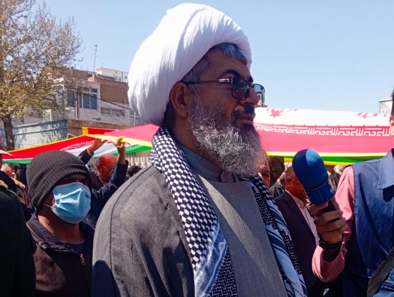 دفاع از مظلوم امری فطری است