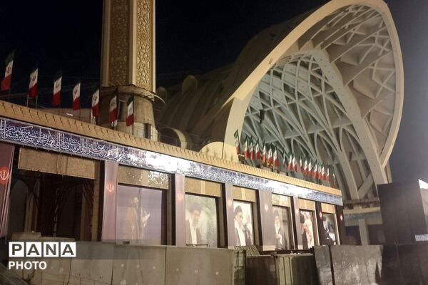 مصلی تهران؛ آخرین قرار عاشقان در بدرقه‌ای به وسعت اشک