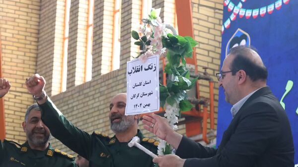 زنگ انقلاب نواخته شد