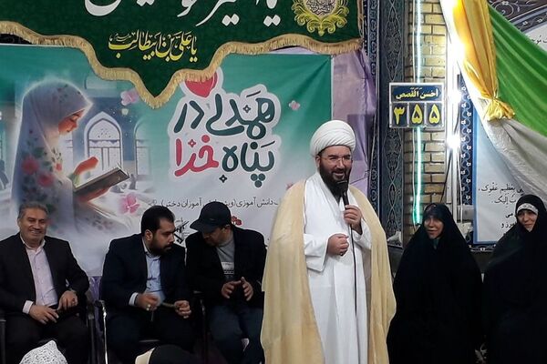 اعتکاف دانش‌آموزی در شهرری
