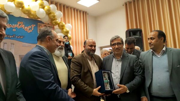  افتتاحیه مدرسه دکتر زهرا عبدیزدان ناحیه۴ اصفهان