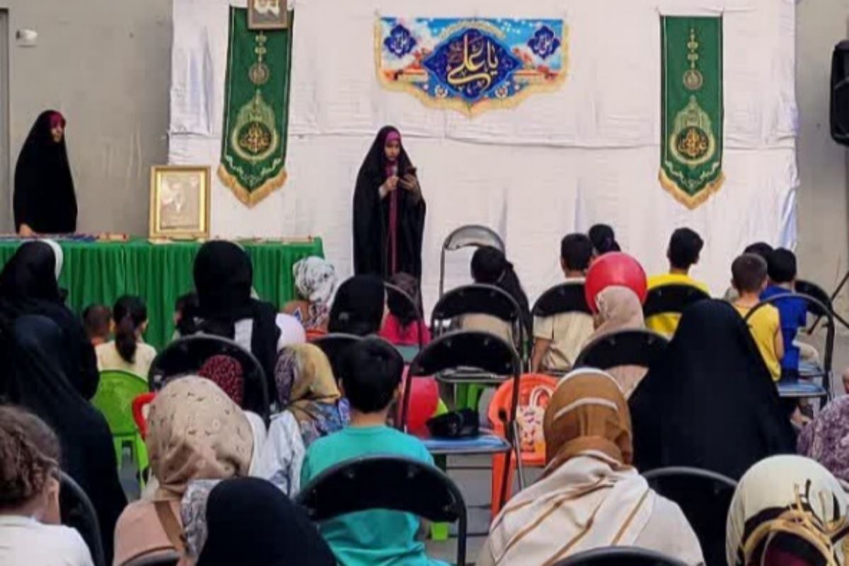نوجوانان،خادمان جشن ولایت در مسجد جامع صاحب الزمان عج کاووسیه