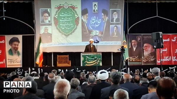 اقامه اولین نماز جمعه سال ۱۴۰۵ در کاشمر